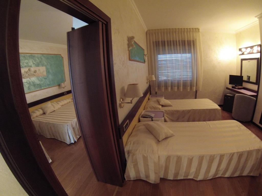 Benny Hotel Catanzaro Quarto foto