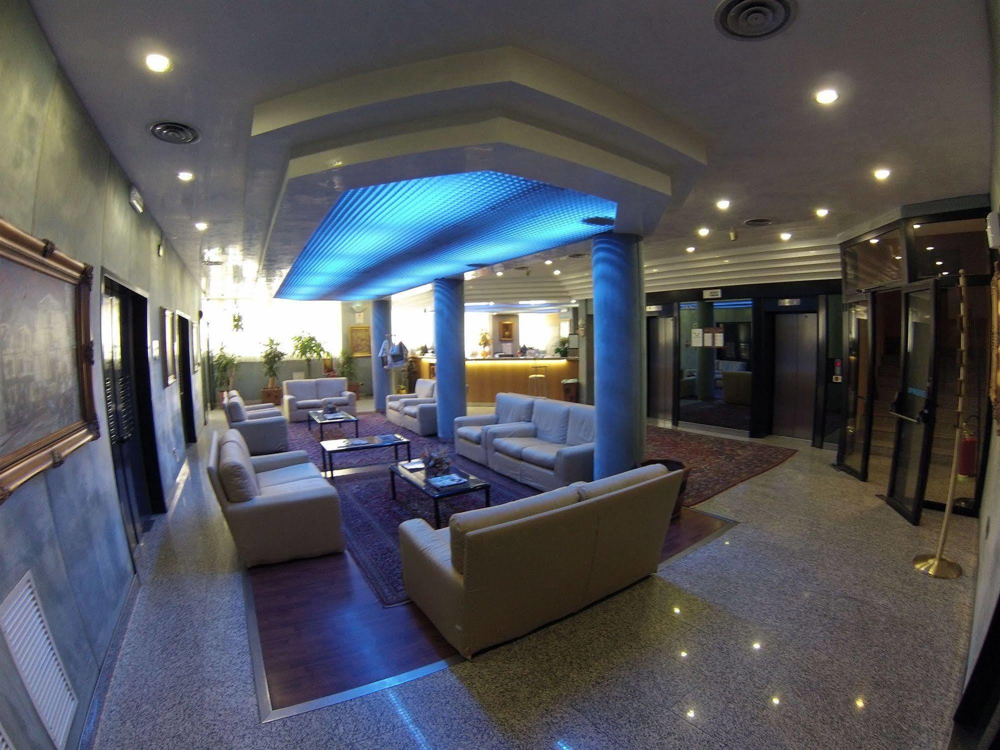 Benny Hotel Catanzaro Exterior foto